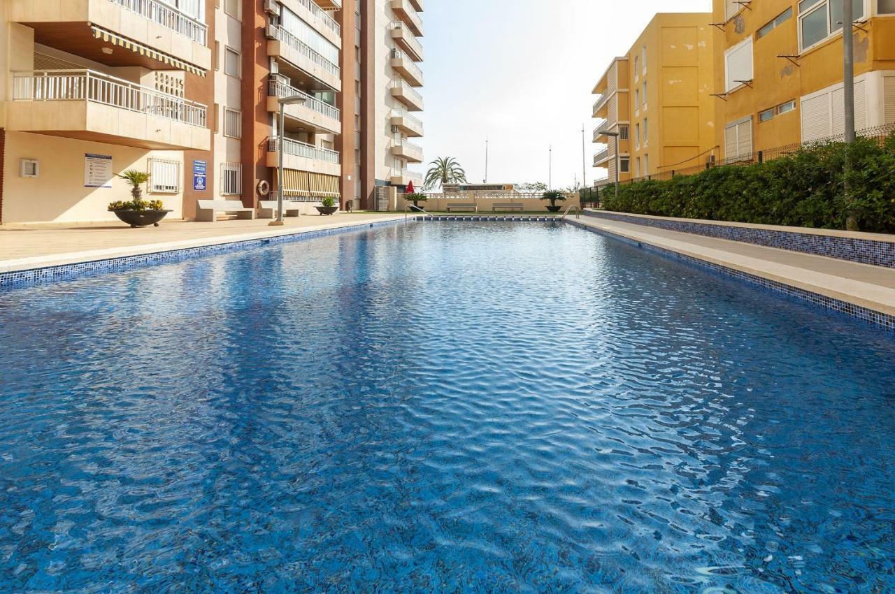 Апартаменты Torres Del Mar Playa de Gandia Экстерьер фото