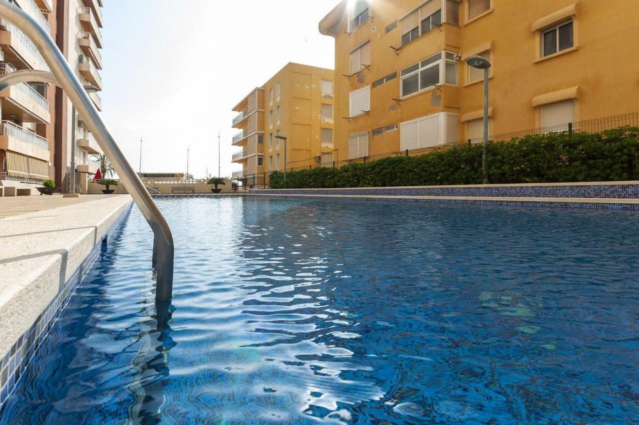 Апартаменты Torres Del Mar Playa de Gandia Экстерьер фото
